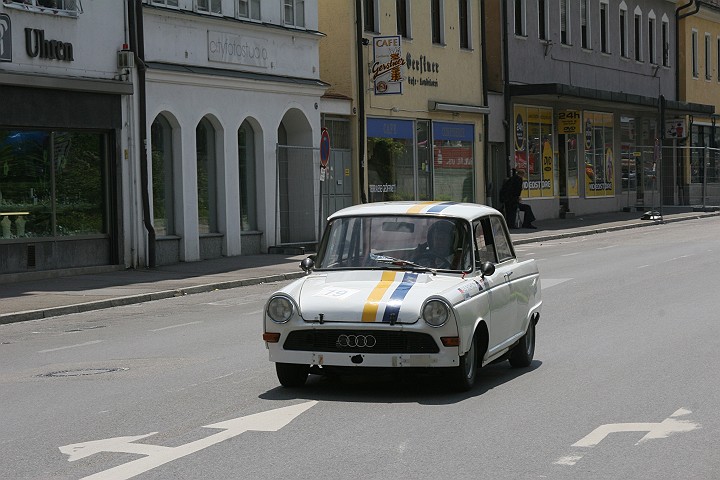 Oldtimer_Praesentationsfahrt_Neuburg_2006_053.jpg