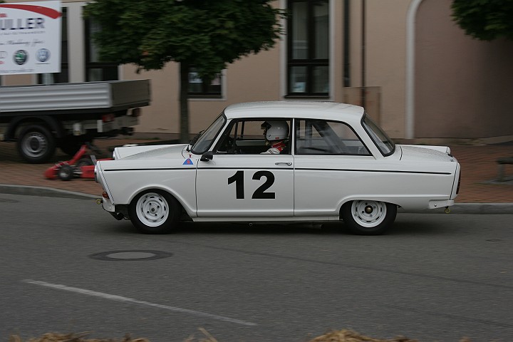 Oldtimer_Praesentationsfahrt_Neuburg_2006_115.jpg
