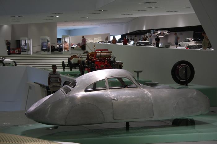 Porsche_Museum_23.09.2011_009.JPG